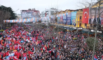 Erdoğan: Siyaset, değerlerin istismarıyla mevzi kapma yarışı değildir