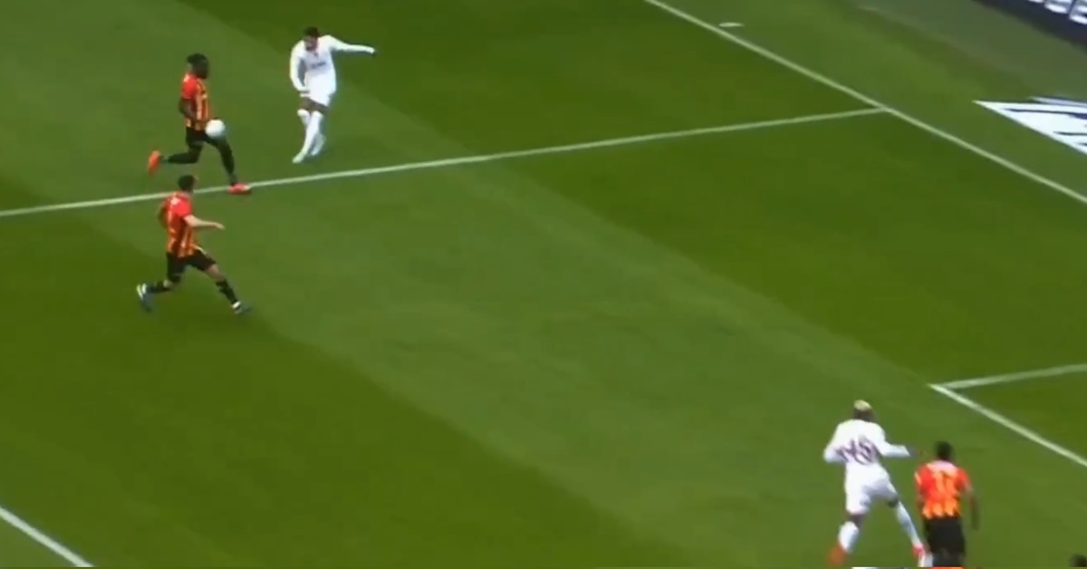 Galatasaray 2. dakikada penaltı kazandı!