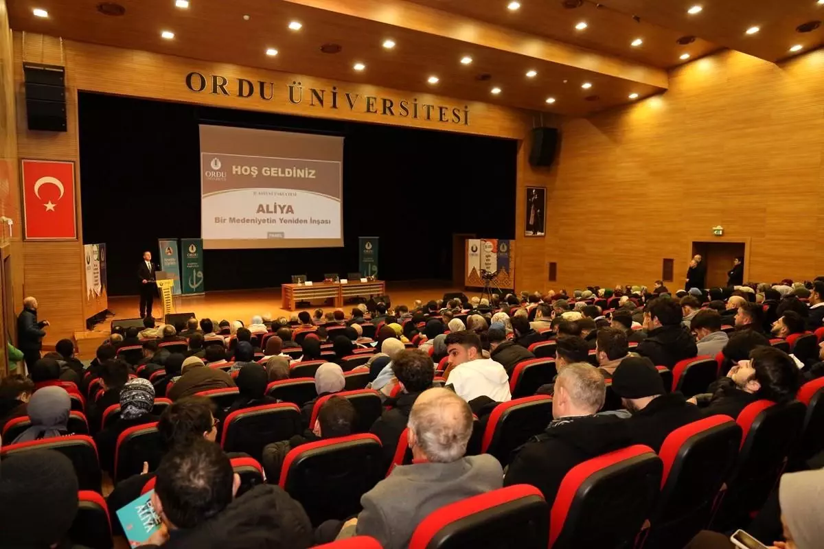 Aliya İzzetbegoviç Anısına Panel ve Sergi