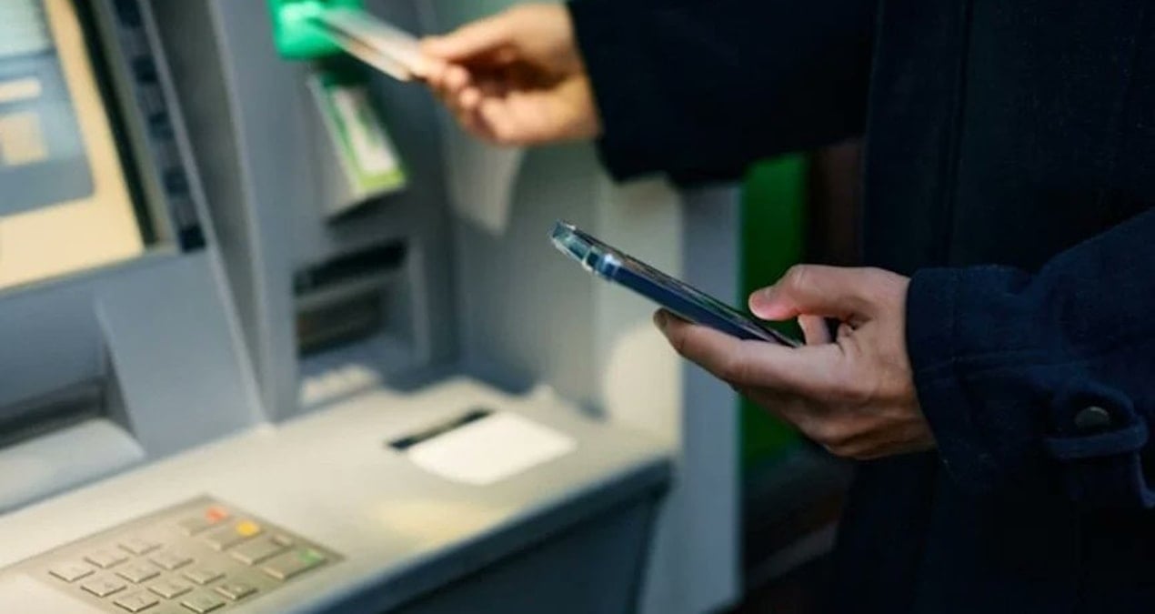 Bayrampaşa’da ATM’lere saldırı